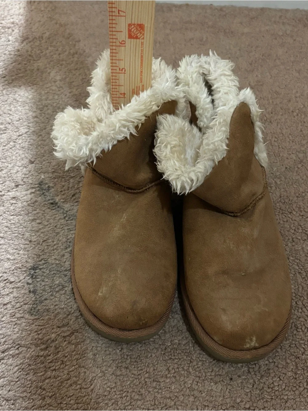Womens Faux-Sheepskin Lined Slip-On Boots in Brown sze 7